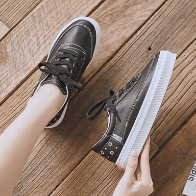 Γυναικεία αθλητικά παπούτσια - διάφορα μοντέλα