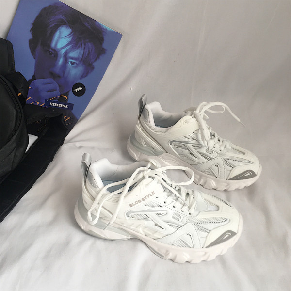 Γυναικεία casual παπούτσια με κορδόνια και τραχιά σόλα - τρία χρώματα