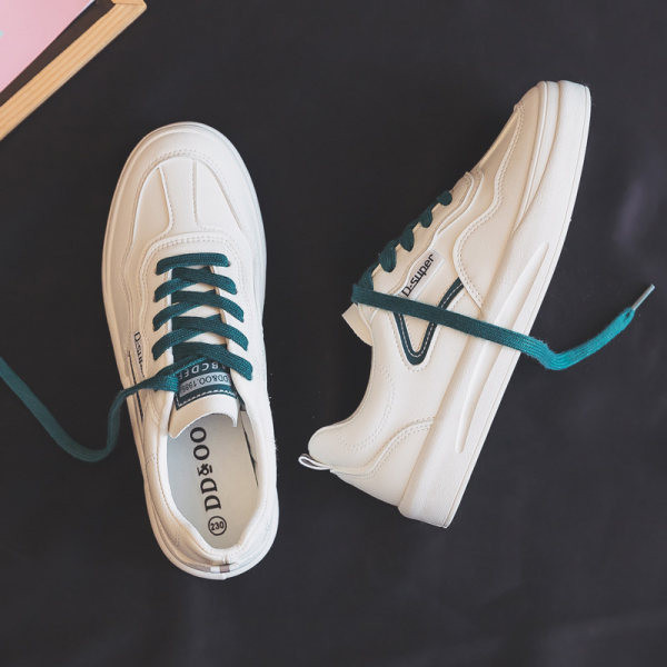 Γυναικεία στιλάτα  αθλητικά παπούτσια με επιγραφή σε δύο μοντέλα