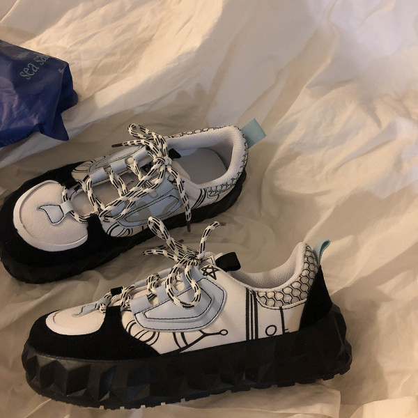 Adidași eleganti de damă cu broderie și model rotunjit de șireturi