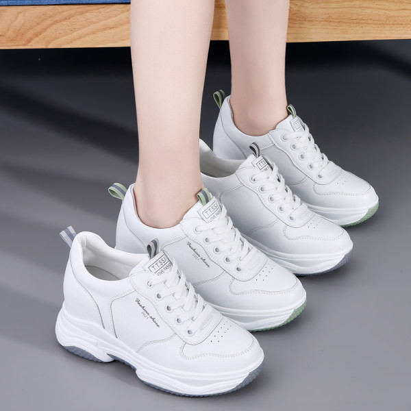 Μοντέρνα γυναικεία αθλητικά παπούτσια με ψηλή σόλα