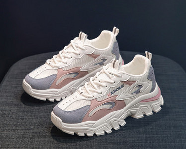 Γυναικεία αθλητικά παπούτσια με τραχιά σόλα κατάλληλα για καθημερινή χρήση