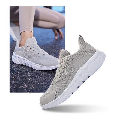 Γυναικεία πάνινα παπούτσια με επίπεδη σόλα - τέσσερα χρώματα