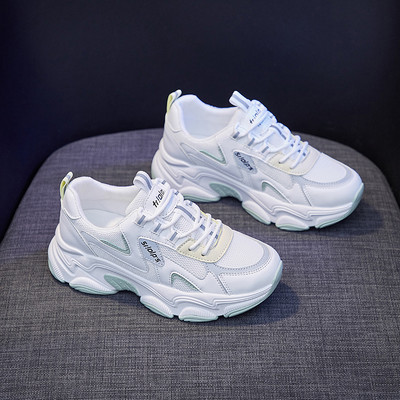 Μοντέρνα γυναικεία αθλητικά παπούτσια με πλέγμα και επιγραφή