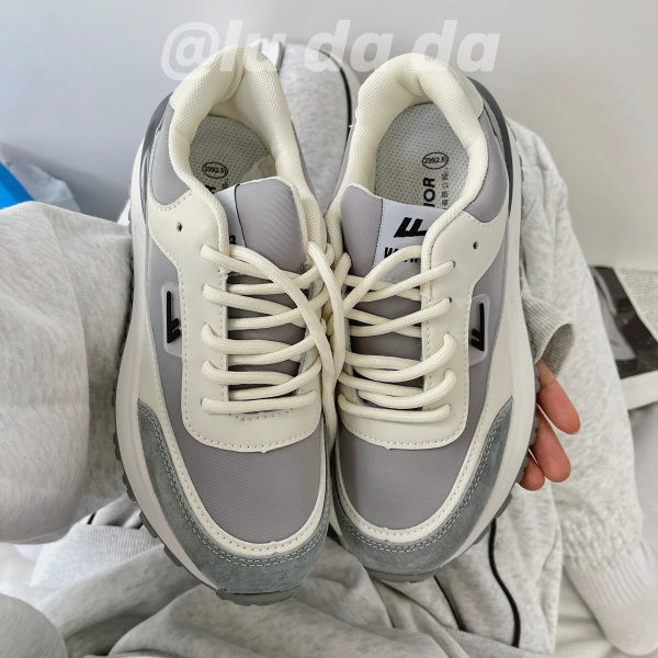 Maratoane elegante pentru femei, cu talpă aspră și șireturi