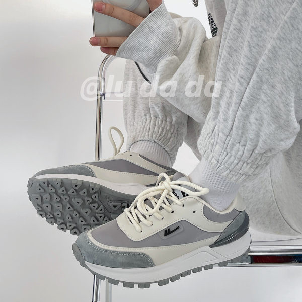 Maratoane elegante pentru femei, cu talpă aspră și șireturi