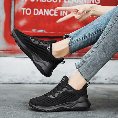 Γυναικεία αθλητικά  παπούτσια με κορδόνια σε διάφορα χρώματα