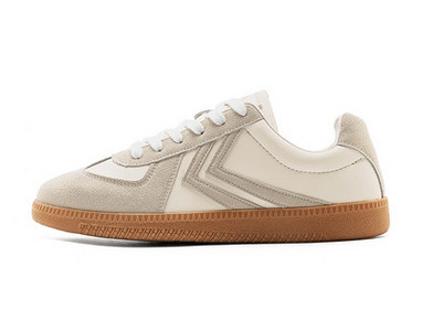 Γυναικεία αθλητικά παπούτσια από τεχνητό σουέντ με επίπεδη σόλα