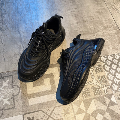 Γυναικεία αθλητικά παπούτσια με τραχιά σόλα και κορδόνια - διαφορετικά χρώματα