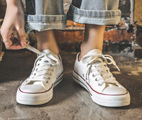 Γυναικεία υφασμάτινα αθλητικά παπούτσια με κορδόνια και επίπεδη σόλα