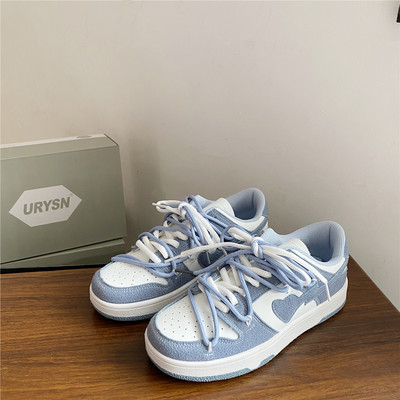 Γυναικεία αθλητικά παπούτσια με κορδόνια από έκο σουέτ σε τρία χρώματα