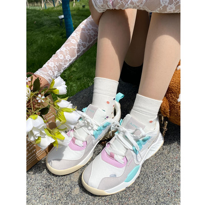 Γυναικεία αθληκά παπούτσια με κορδόνια - δύο χρώματα