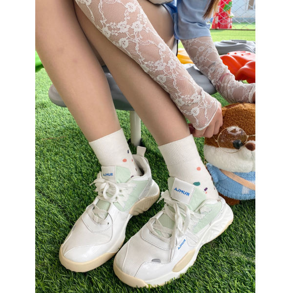 Γυναικεία αθληκά παπούτσια με κορδόνια - δύο χρώματα