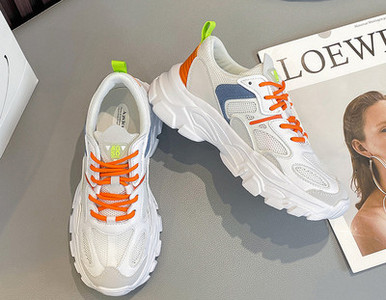 Ženske tenisice s debelim potplatom i mrežastim gornjištem