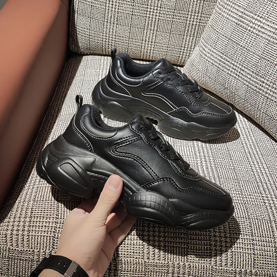 Ženske tenisice s debelim potplatom i mrežastim gornjištem