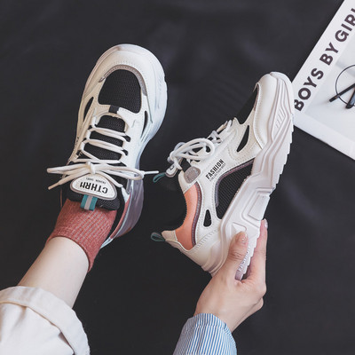 Γυναικεία αθλητικά παπούτσια με κορδόνια - δύο χρώματα