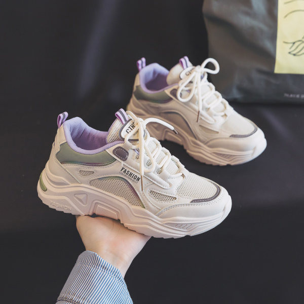 Γυναικεία αθλητικά παπούτσια με κορδόνια - δύο χρώματα