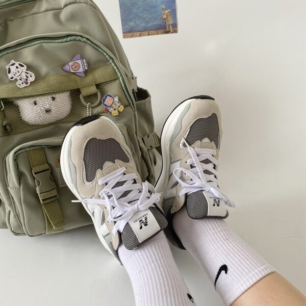 Casual αθλητικά παπούτσια με καφέ κορδόνια