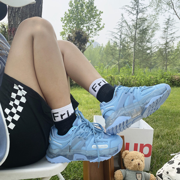 Model nou de adidasi de dama cu talpa aspra in bej si albastru