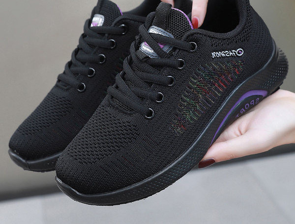 Γυναικεία αθλητικά παπούτσια με κορδόνια σε γκρι, ροζ και μαύρο χρώμα