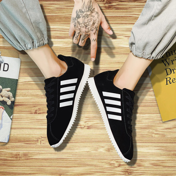 Ανδρικά αθλητικά παπούτσια από οικολογικό σουέτ με επίπεδη σόλα