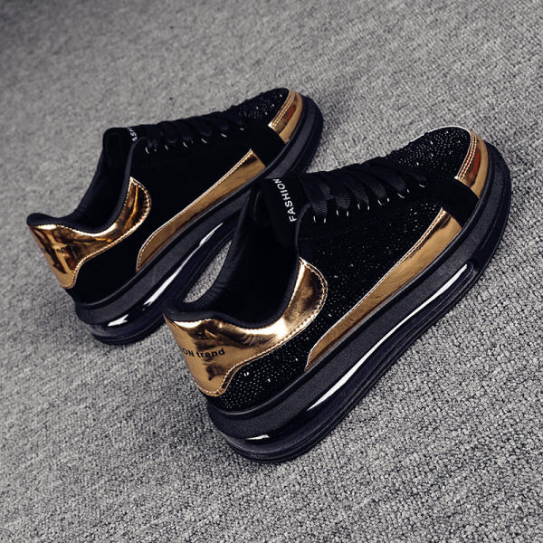 Meeste vabaaja tossud kividega - musta värvi