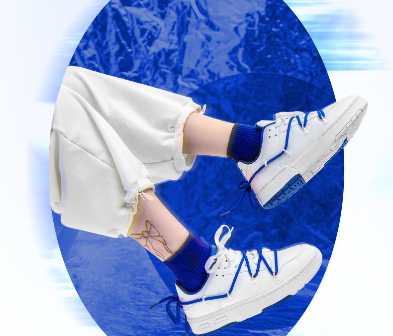 Tenisi dama din piele ecologica, model rotunjit cu sireturi