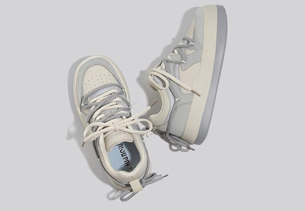 Ženske tenisice s vezicama u smeđoj i sivoj boji