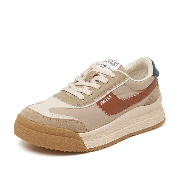 Γυναικεία αθλητικά παπούτσια με επίπεδη σόλα σε πράσινο και καφέ χρώμα