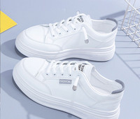 Νέο μοντέλο γυναικεία αθλητικά παπούτσια με επίπεδη σόλα - λευκό χρώμα