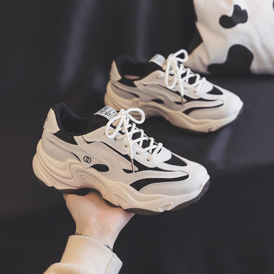 Γυναικεία μοντέρνα αθλητικά παπούτσια με κορδόνια και τραχιά σόλα με κορδόνια και πλέγμα