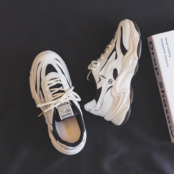 Γυναικεία μοντέρνα αθλητικά παπούτσια με κορδόνια και τραχιά σόλα με κορδόνια και πλέγμα