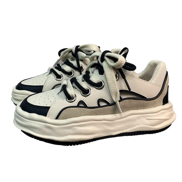 Casual γυναικεία αθλητικά παπούτσια από οικολογικό δέρμα με κορδόνια και επίπεδη σόλα