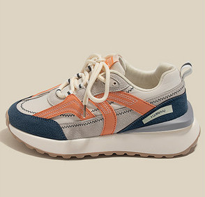 Casual αθλητικά παπούτσια με χρωματιστά κορδόνια και επίπεδη σόλα