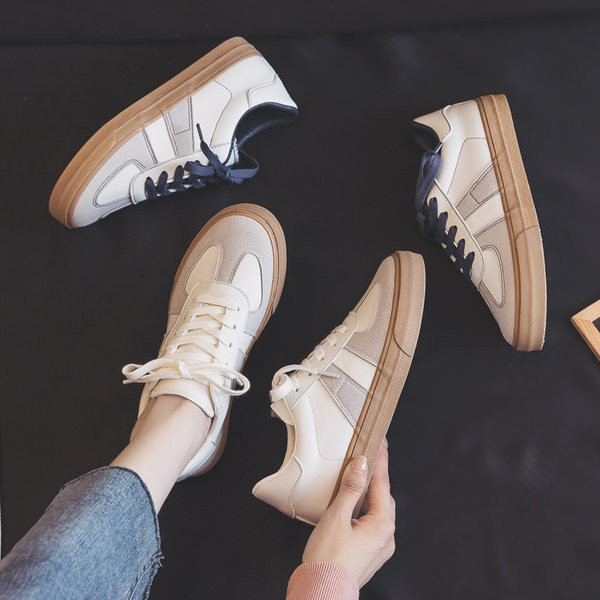 Νέο μοντέλο γυναικεία αθλητικά παπούτσια με κορδόνια