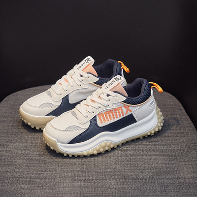 Γυναικεία μοντέρνα αθλητικά παπούτσια με πλέγμα και επιγραφή