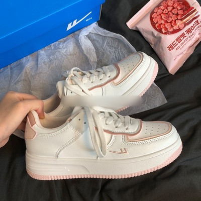 Casual γυναικεία αθλητικά παπούτσια με επίπεδη σόλα, στρογγυλεμένο μοτίβο με κέντημα