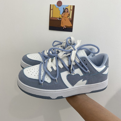 Γυναικεία αθλητικά παπούτσια με κορδόνια σε μπλε χρώμα