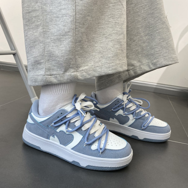 Γυναικεία αθλητικά παπούτσια με κορδόνια σε μπλε χρώμα