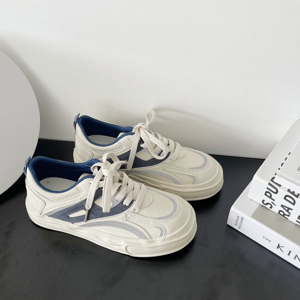 Butoaie casual de dama model rotunjit cu talpa plata