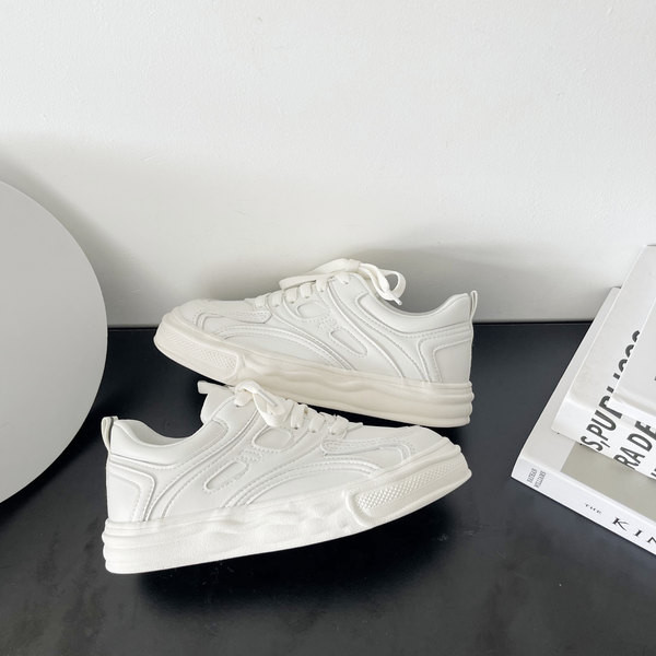 Butoaie casual de dama model rotunjit cu talpa plata