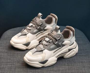 Ženske tenisice s vezicama u sivoj i bijeloj boji