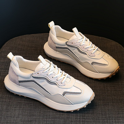 Adidași de damă de actualitate cu talpă plată și șireturi model uni