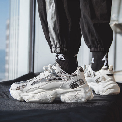 Σύγχρονα ανδρικά αθλητικά παπούτσια με τραχιά σόλα - αρκετά χρώματα