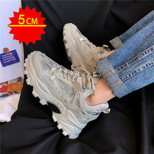 Νέο μοντέλο χρωματιστών αθλητικά παπούτσια με τραχιά σόλα - διάφορα μοντέλα