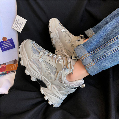 Νέο μοντέλο χρωματιστών αθλητικά παπούτσια με τραχιά σόλα - διάφορα μοντέλα