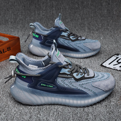 Model nou de adidași sport și casual pentru bărbați cu o parte din plasă