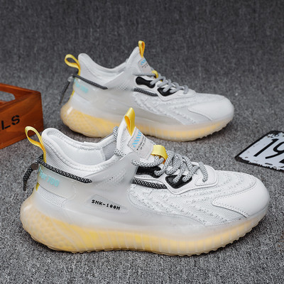 Model nou de adidași sport și casual pentru bărbați cu o parte din plasă