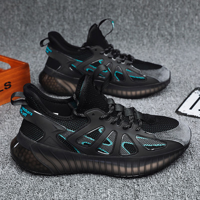 Model nou de adidași sport și casual pentru bărbați cu o parte din plasă