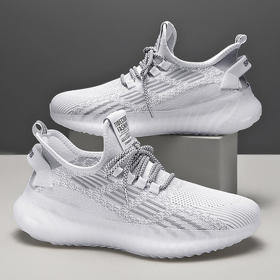 Model nou de adidași sport și casual pentru bărbați cu o parte din plasă